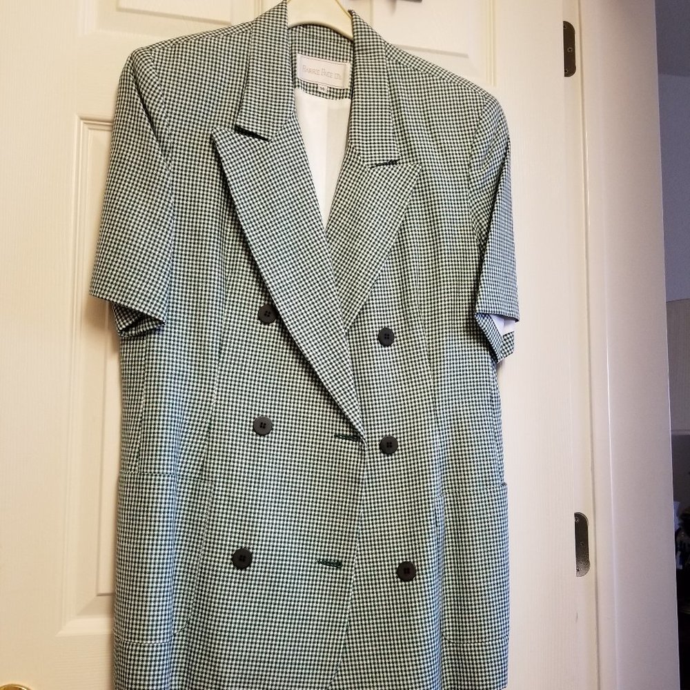 Green/white short-sleeved blazer